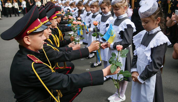 Махровий сексизм: Міносвіти нав'язує дітям 