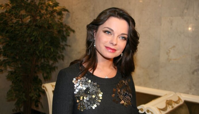 Запрет Королевой на въезд в Украину: появилась драматичная весть о бабушке