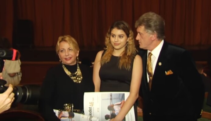 Ющенко похвастался подросшей младшей дочерью: опубликовано видео