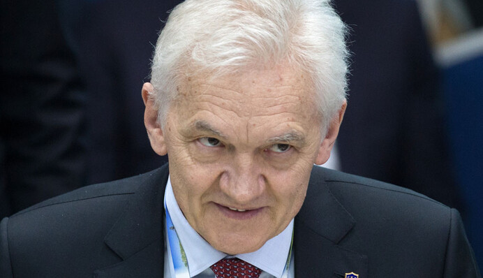 В сети выложили видео с дворцом друга Путина