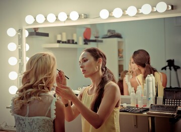 Элитный алкоголь и телохранители: что требуют на гастролях украинские звезды