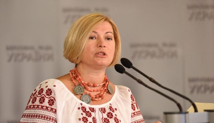 В Украине предложили контролировать артистов, выступающих в Крыму