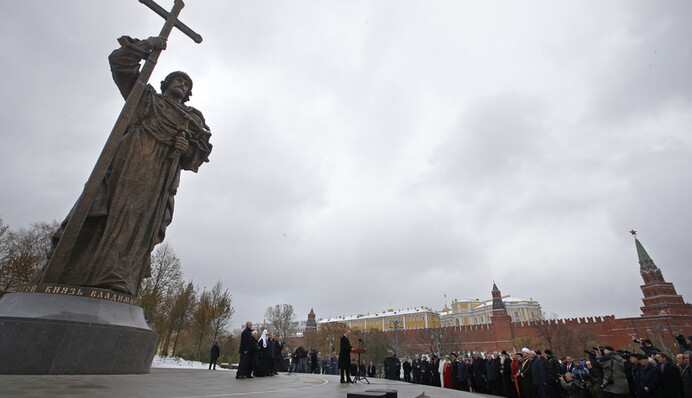 Пам'ятник київському князю в Москві: яка тут загроза Україні