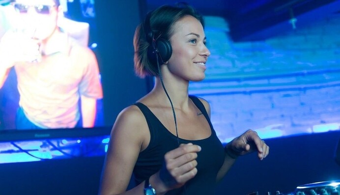 Скандальная диджей-подруга украинского нардепа сделала громкое заявление