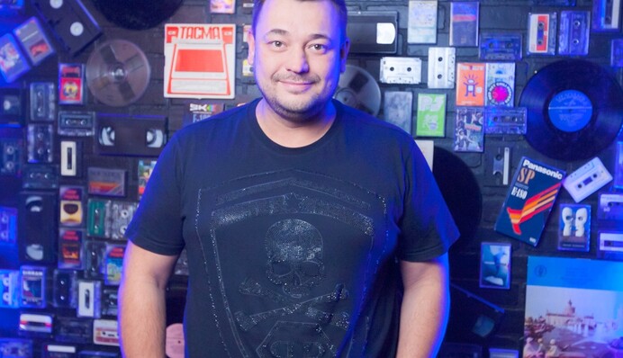 Звезда дискотеки 90-х отказалась от политической карьеры в РФ