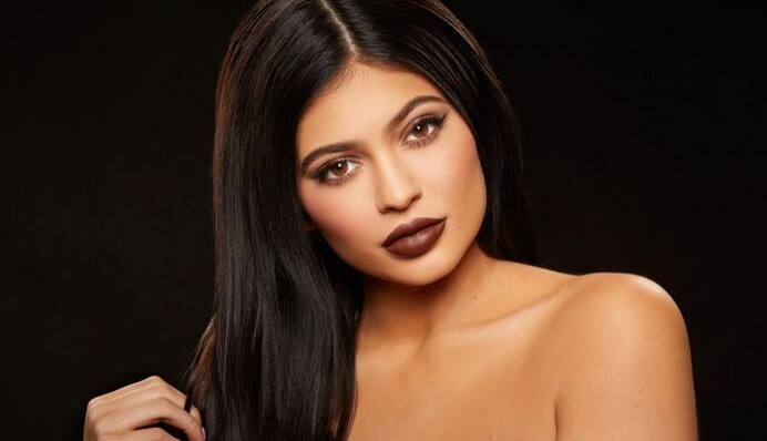 Сестра Ким Кардашьян похвасталась пикантным снимком украинского фотографа