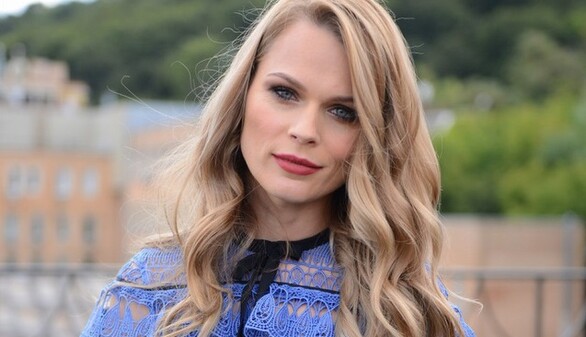 Ольга Фреймут на светской вечеринке блеснула аляповатым платьем