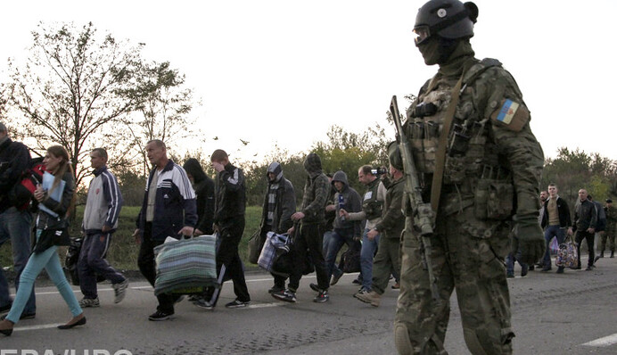 Відпустити і оголосити в розшук: як СБУ обмінює сепаратистів