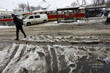Романтика и суровые будни заснеженного Киева: эксклюзивные фото