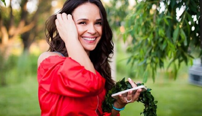 Невеста артиста РФ представит Украину на международном конкурсе красоты