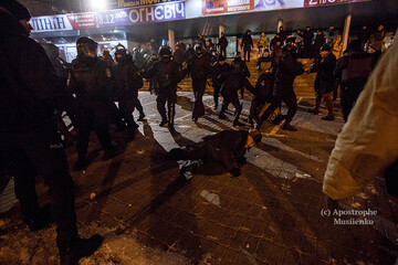 Сутички між поліцією і націоналістами: ексклюзивні фото, як у Києві зривали концерт Потапа і Насті Каменських