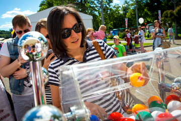 Кто стоит в тени украинских лотерей