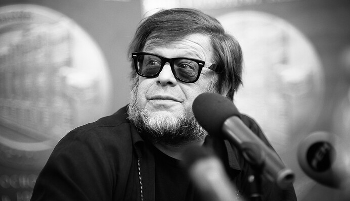 Рок-звезда РФ удивила поклонников неожиданным образом: опубликовано фото