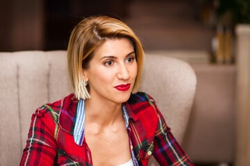 Украинская знаменитость похвасталась на пляже фигурой после родов