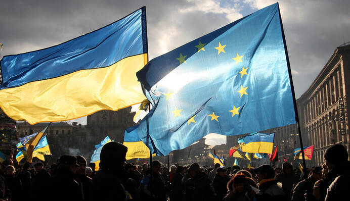 Звідки стільки готівки: про що ЄС буде говорити з Україною на саміті в Брюсселі