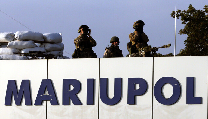 Голий степ і мінні поля: що чекає бойовиків під Маріуполем