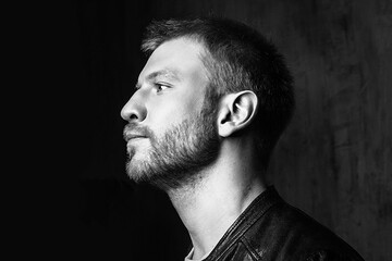 Иван Дорн запел на улице Москвы: опубликовано видео