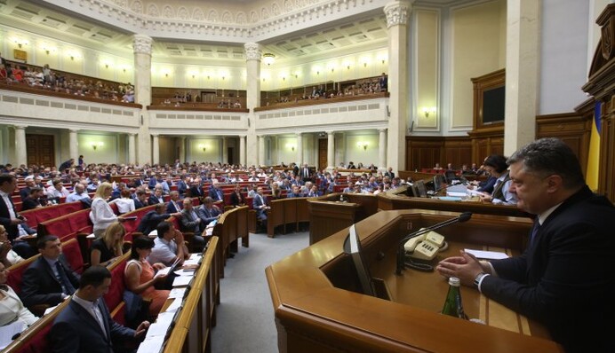 Ловушка для Порошенко: Рада не готова снять запрет на экспорт кругляка