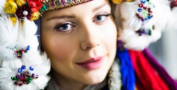 Тина Кароль восхитила поклонников украинским свадебным нарядом