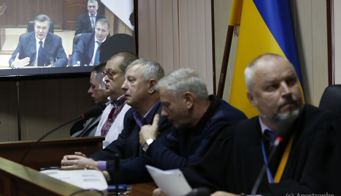 Допит Януковича: що відбувалося в залі суду, ексклюзивні фото