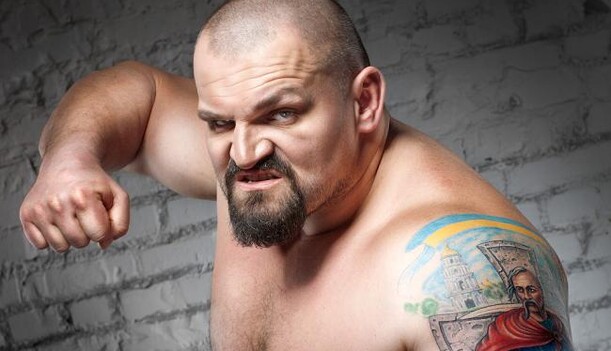 Украинский богатырь Василий Вирастюк перенес сложную операцию