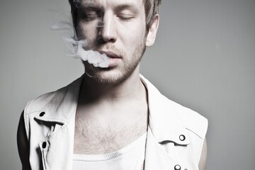 Выработались антитела к политике: скандальный Дорн прокомментировал гастроли в РФ