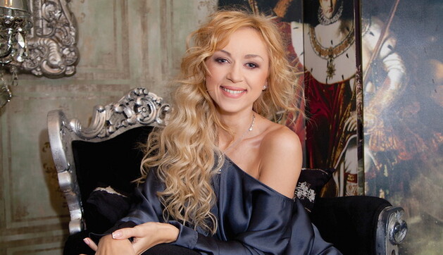 Украинская певица вышла в свет без нижнего белья: опубликовано фото