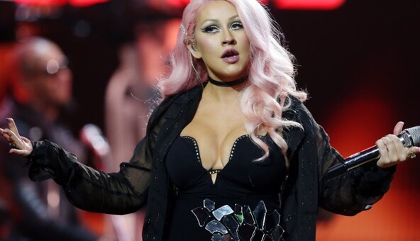 А отчество где: в Кремле оконфузились с Кристиной Агилерой