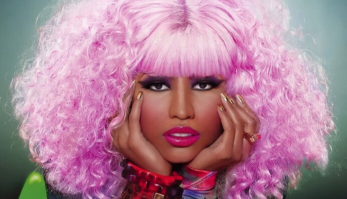 Звезды в бикини: Ники Минаж в соблазнительном бикини