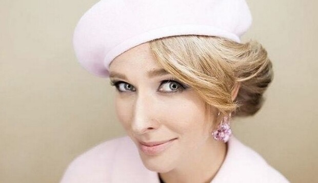 Беременная Катя Осадчая поразила сети своим фото без косметики