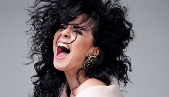 Настю Каменских в новом клипе подвергли 