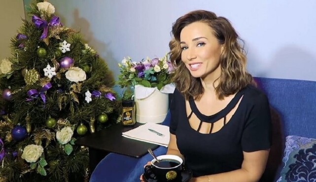 Похудевшая Анфиса Чехова похвасталась пикантным новогодним сюрпризом для мужа