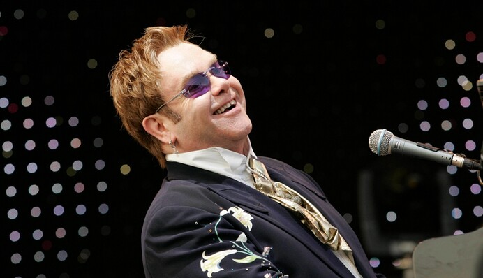 Элтон Джон трогательно поздравил своего мужа с годовщиной свадьбы