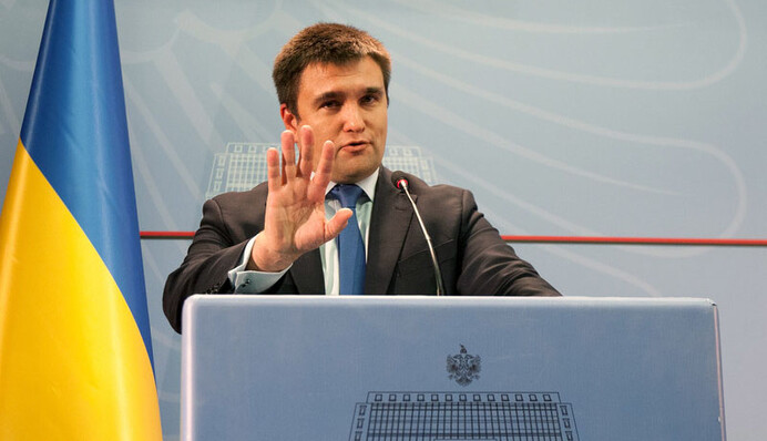 Популізм чи війна: чому Клімкін згадав про візи для росіян