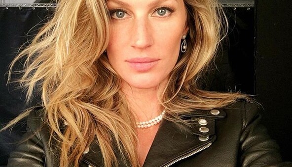 Известная супермодель в третий раз станет мамой