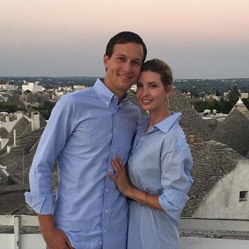 Иванка Трамп отпраздновала Рождество и Хануку вместе с семьей на Гавайях