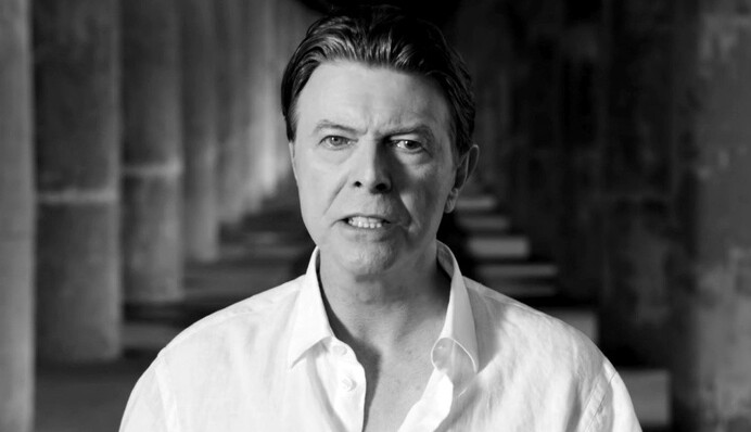 В день 70-летия Дэвида Боуи в сети появился его последний клип