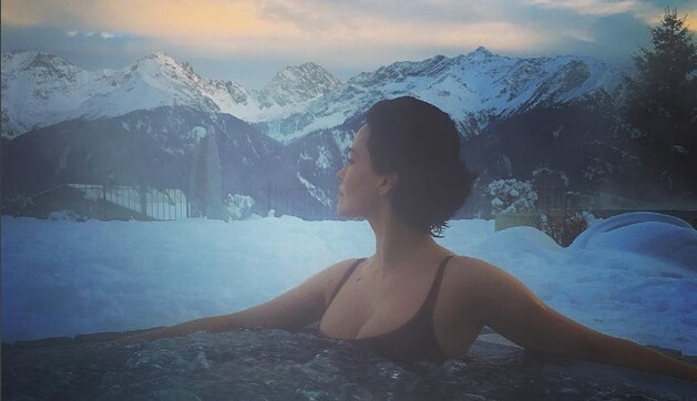 Даша Астафьева пикантно оголилась на морозе: опубликованы фото