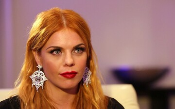 Анастасия Стоцкая перестала скрывать свое интересное положение