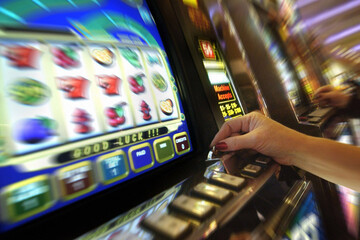 ​Бойцы АТО объявили открытую войну нелегальному игорному бизнесу