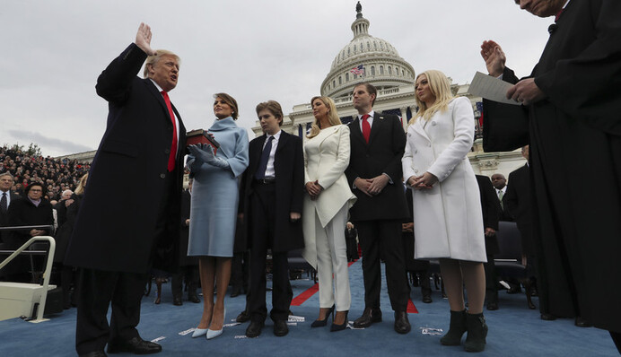 Новий господар Білого дому: кращі фото з інавгурації Трампа