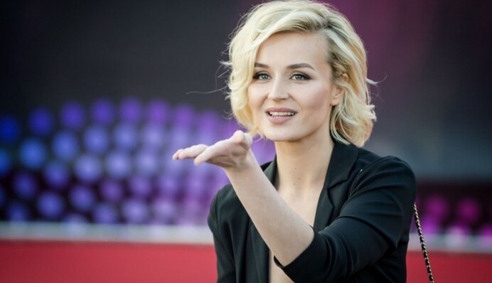 Полина Гагарина на Мальдивах интригует сети своей беременностью