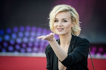 Полина Гагарина на Мальдивах интригует сети своей беременностью