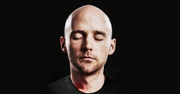 Музыкант Moby показал в новом клипе кадры из хроники Евромайдана: опубликовано видео