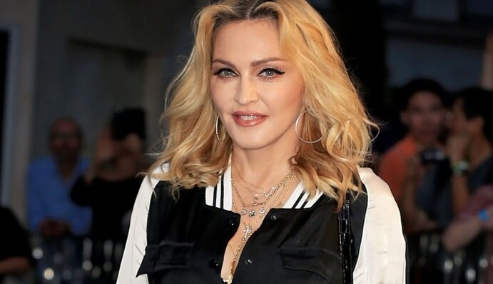 Мадонна опровергла слухи об усыновлении детей