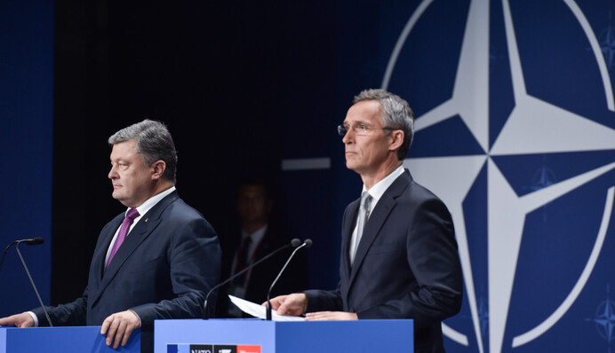 Референдум про НАТО: Київ дратує Москву, але відповідь Вашингтона важливіша