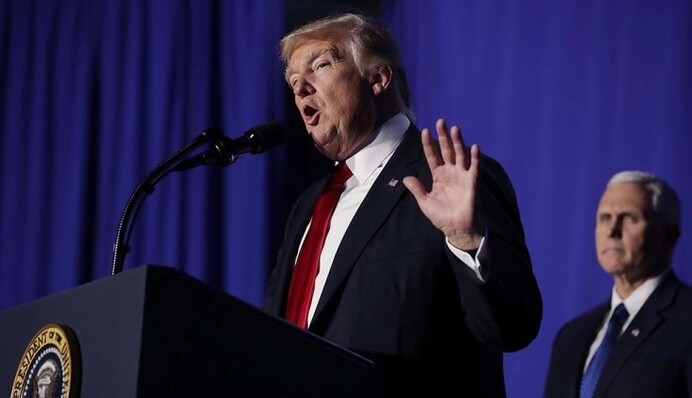 Остановить русского медведя: почему Меркель должна пойти на сделку с Трампом