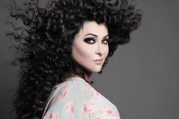 Скандальная российская певица впервые за долгое время поделилась снимком с повзрослевшей дочерью