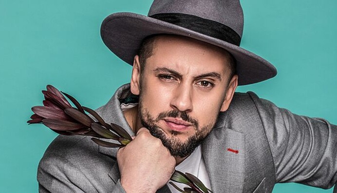 В Москве анонсировали выступление украинского певца MONATIKа