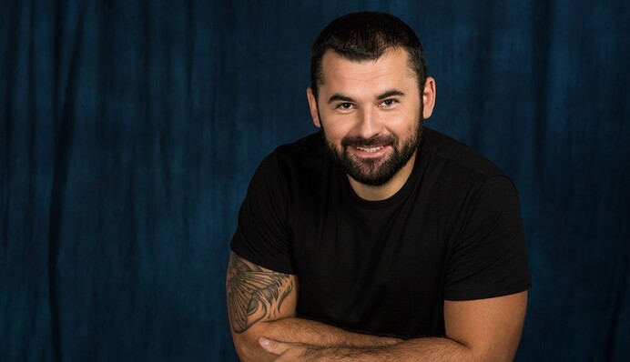 Волонтер Родіон Шовкошитний: Всі не повинні бути на фронті